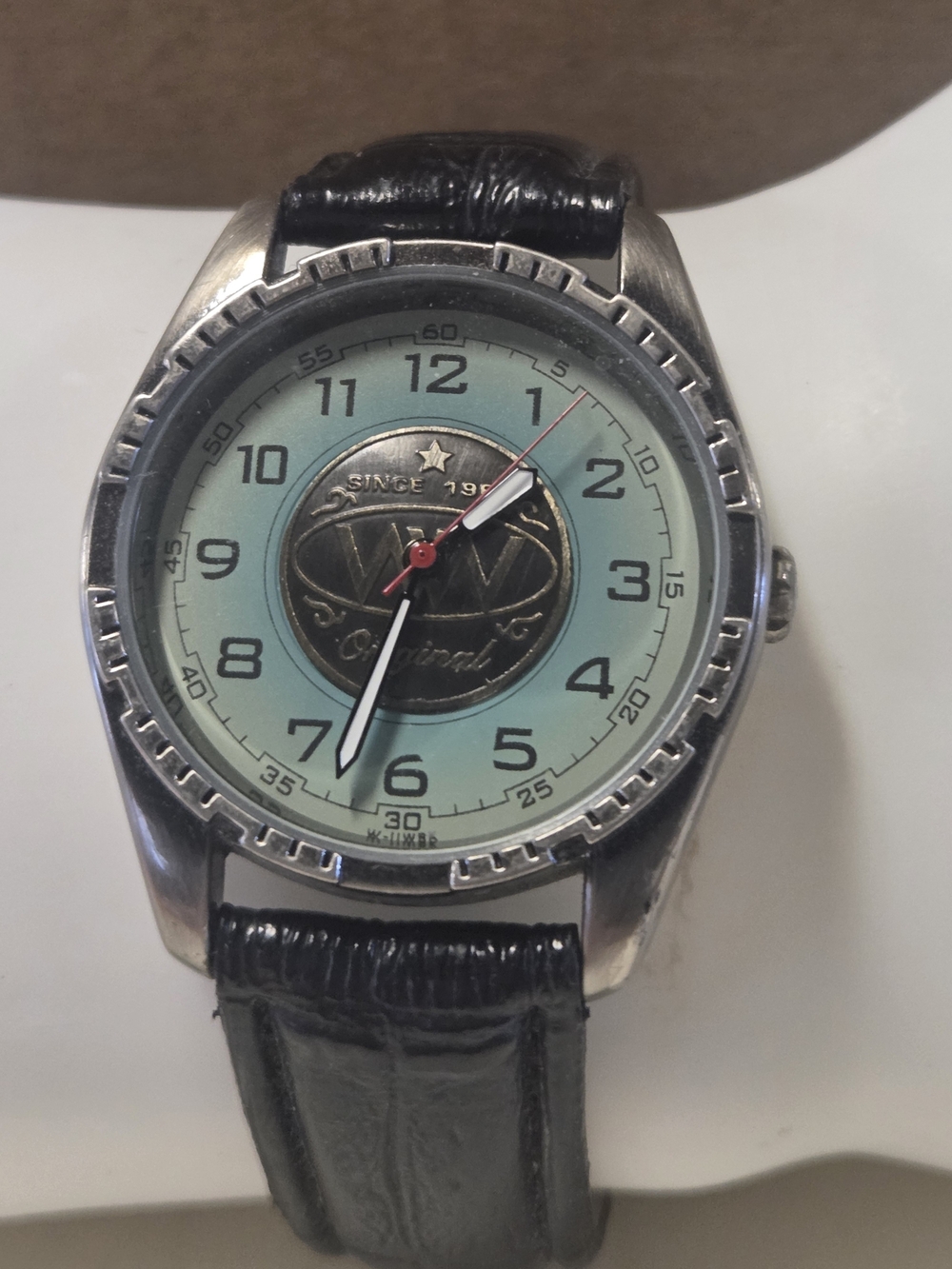 VINTAFE CARDINAL BRAND PROMOTIONAL Men's WATCH with Mint Dial